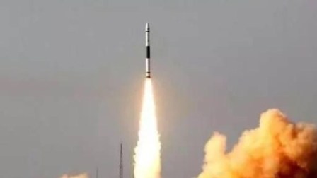 中国最新卫星火箭成功发射，开启太空探索新纪元
