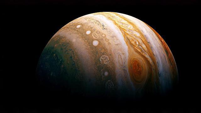 韦伯望远镜揭示木星神秘面纱下的真相